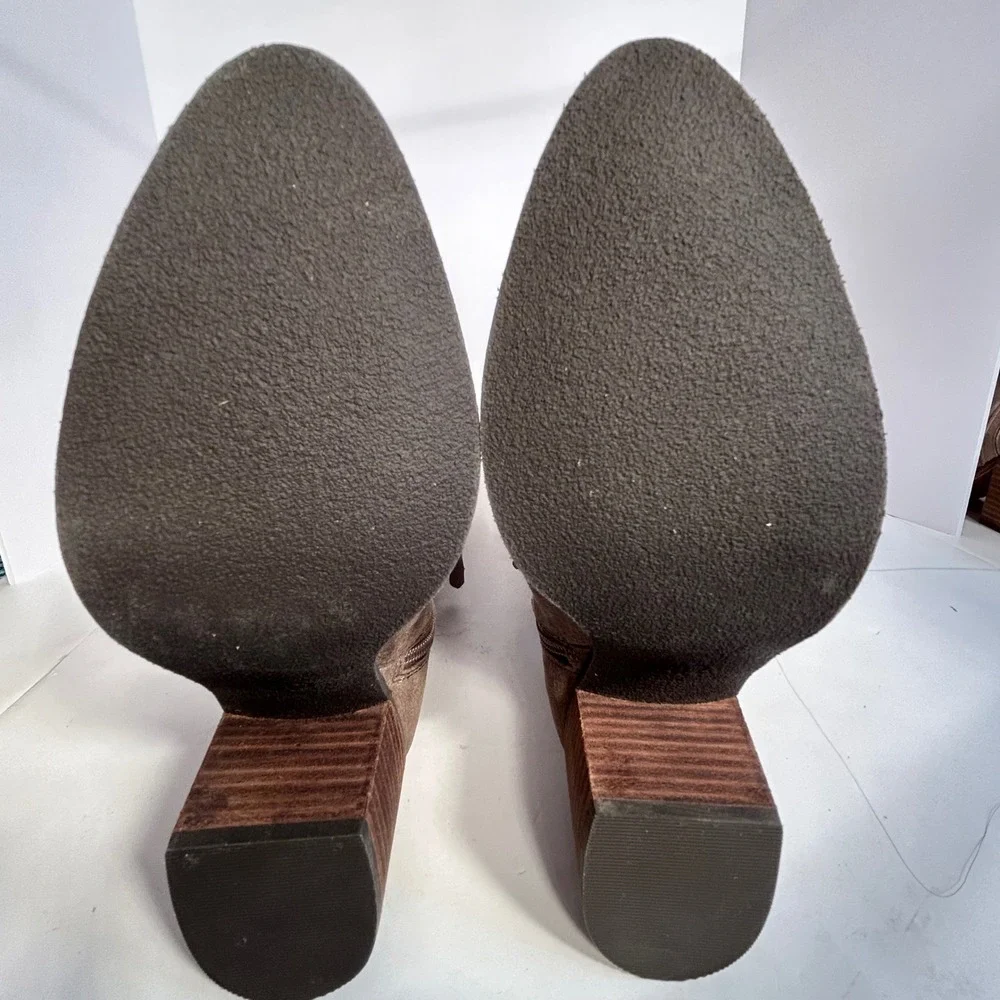 bp taupe suede